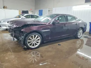 2013 JAGUAR XJ
