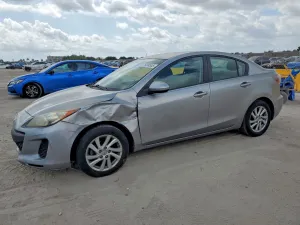 2012 MAZDA 3