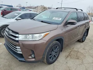2017 TOYOTA HIGHLANDER