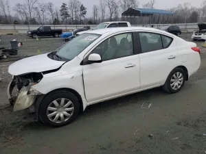 2012 NISSAN VERSA