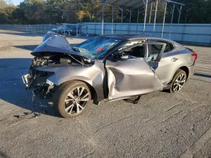 2017 NISSAN MAXIMA
