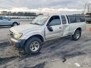 2000 TOYOTA TACOMA