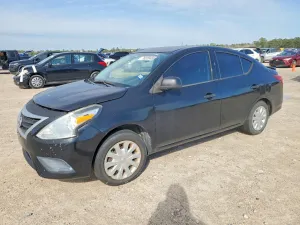 2015 NISSAN VERSA