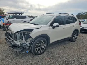 2022 SUBARU FORESTER