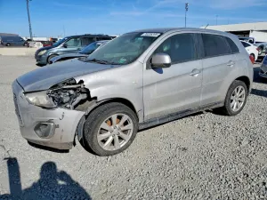 2015 MITSUBISHI OUTLANDER