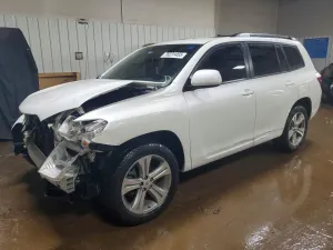2010 TOYOTA HIGHLANDER
