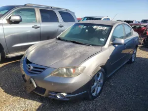 2004 MAZDA 3