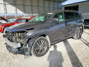 2017 TOYOTA HIGHLANDER