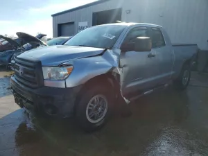 2010 TOYOTA TUNDRA