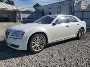 2011 CHRYSLER 300