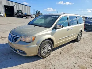 2011 CHRYSLER MINIVAN