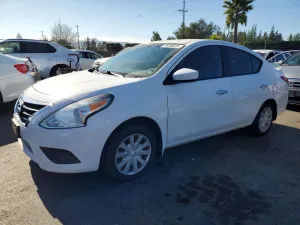 2016 NISSAN VERSA