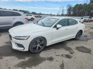 2022 VOLVO S60 B5 INS