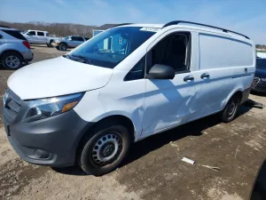 2018 MERCEDES BENZ METRIS