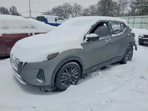 2021 NISSAN KICKS