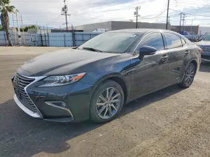 2017 LEXUS ES300