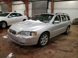 2005 VOLVO V70