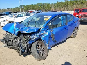 2022 NISSAN VERSA