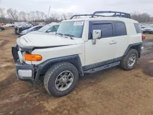 2011 TOYOTA FJ CRUISER