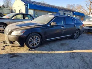 2013 LEXUS LS460