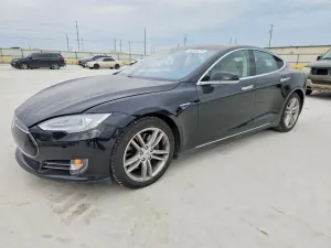 2015 TESLA MODEL S