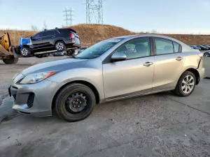 2013 MAZDA 3