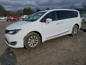 2019 CHRYSLER PACIFICA