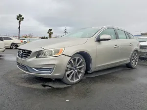 2015 VOLVO V60