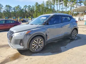 2023 NISSAN KICKS