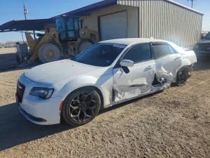 2020 CHRYSLER 300