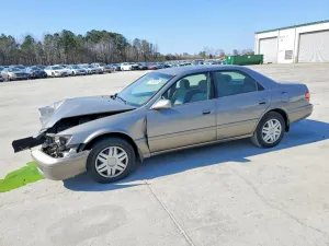 2000 TOYOTA CAMRY LE V