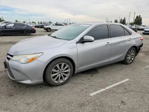 2017 TOYOTA CAMRY