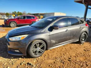 2015 FORD FOCUS