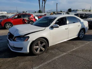 2013 VOLKSWAGEN PASSAT