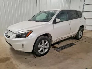 2014 TOYOTA RAV4