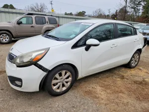 2013 KIA RIO