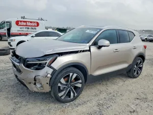 2023 VOLVO XC40 ULTIM