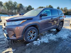 2017 TOYOTA HIGHLANDER