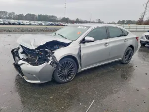2016 TOYOTA AVALON