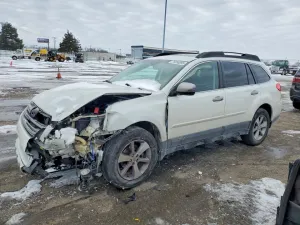 2014 SUBARU OUTBACK