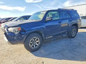 2023 TOYOTA 4RUNNER SE
