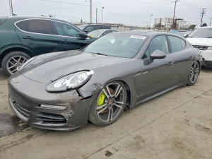 2014 PORSCHE PANAMERA