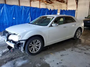 2016 CHRYSLER 300