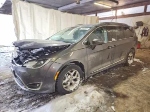 2018 CHRYSLER PACIFICA