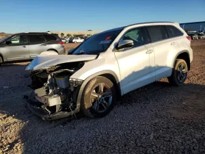 2017 TOYOTA HIGHLANDER