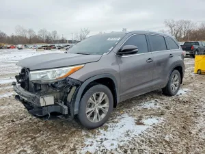 2015 TOYOTA HIGHLANDER