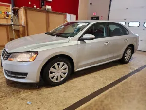 2012 VOLKSWAGEN PASSAT