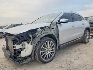 2021 MERCEDES-BENZ GLA-CLASS