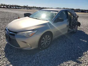 2016 TOYOTA CAMRY