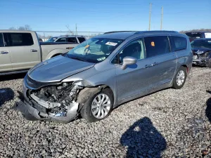 2019 CHRYSLER PACIFICA